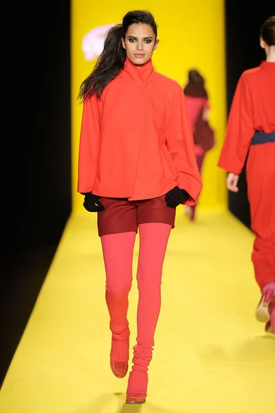 Look 25
